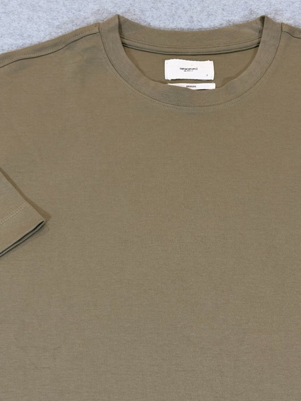 Reserved Supply Mens Oversize Fit T-Shirt Silver Sage Large Cotton Stretch NWT